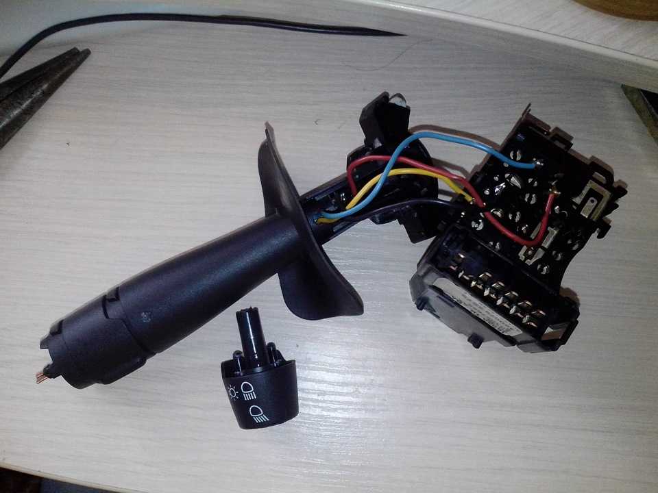 "лягушка" и лампа ручника рено логан схема подключения