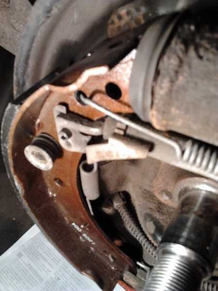 Самостоятельный ремонт стартера на автомобиле renault logan | labavto.com | новый logan