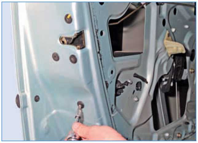 Пошаговая инструкция по снятию и ремонту замка двери renault logan