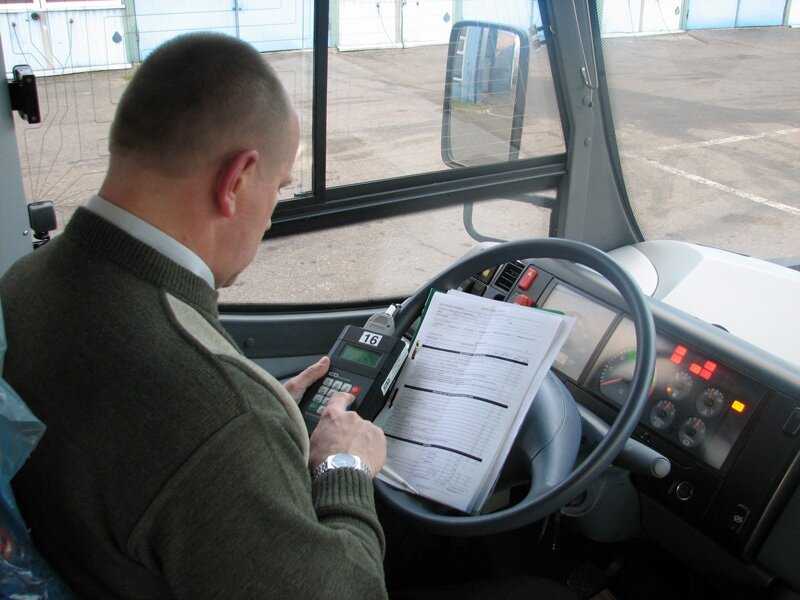 Правила использования и эксплуатации тахографа для водителей на грузовом автомобиле в россии в 2021 году