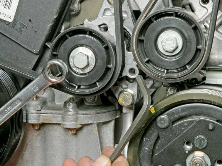 Renault logan замена ремней привода вспомогательных агрегатов