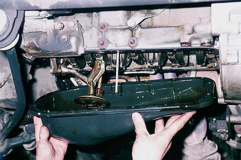 Как снять поддон двигателя на рено меган