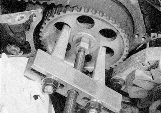 Обслуживание и ремонт renault megane 1996-2002: 3.2.5 снятие, осмотр и установка зубчатых колес приводного ремня и механизма
