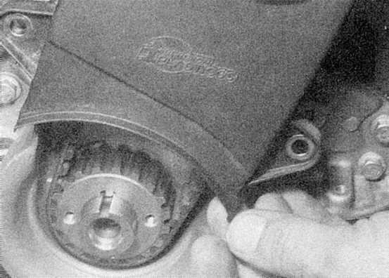 Обслуживание и ремонт renault megane 1996-2002: 3.3.5 снятие у установка зубчатых колес приводного ремня и механизма натяжения