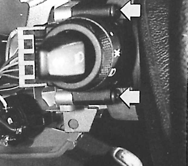 Обслуживание и ремонт renault megane 1996-2002: 4.9 снятие и установка компонентов отопителя (модели scenic)