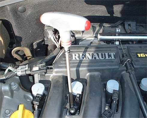 Как заменить свечи зажигания на двигателе renault-nissan h4m-hr16de » лада.онлайн - все самое интересное и полезное об автомобилях lada