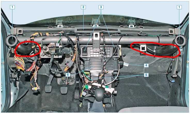 Снятие и установка компонентов отопителя (все модели кроме scenic)